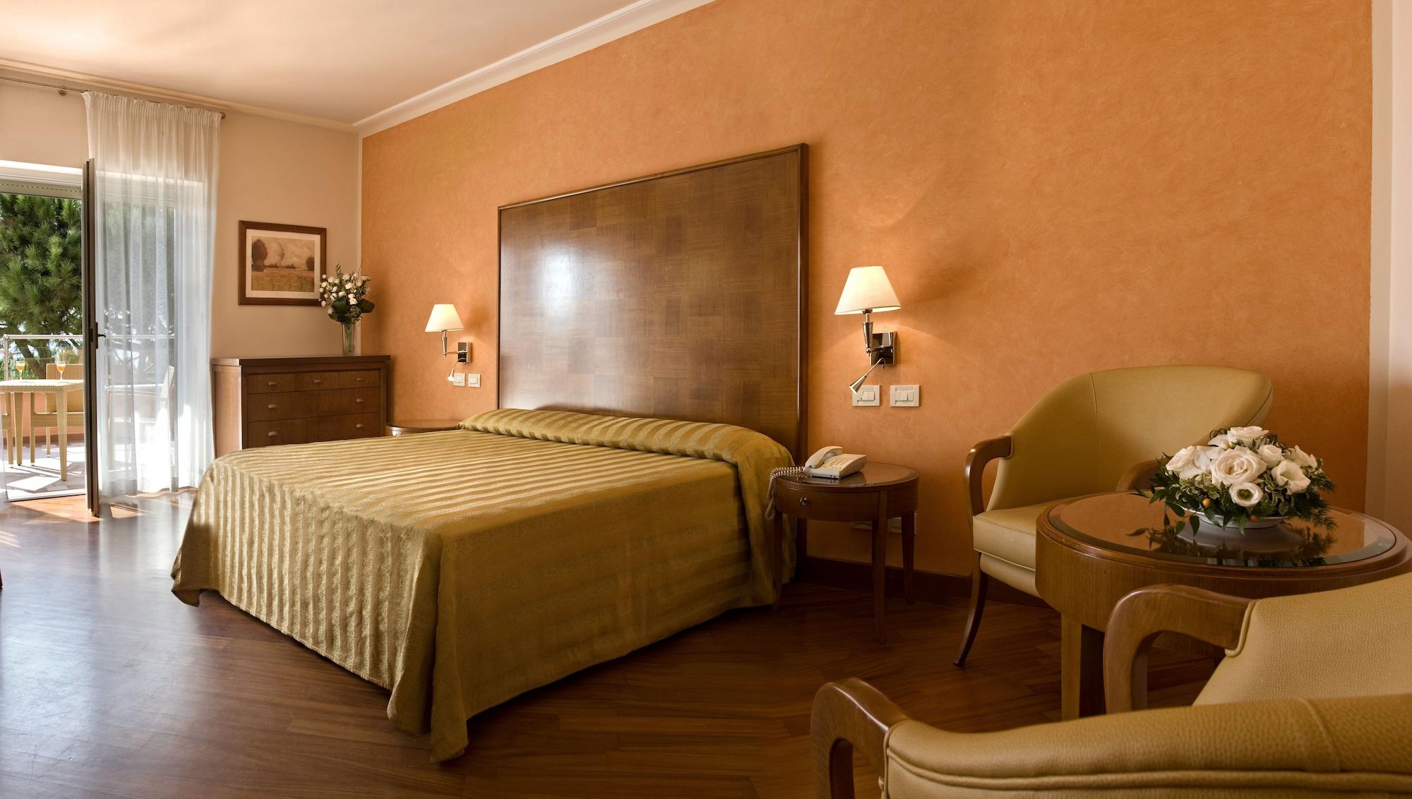 Versilia Palace Hotel Marina di Pietrasanta Exterior foto